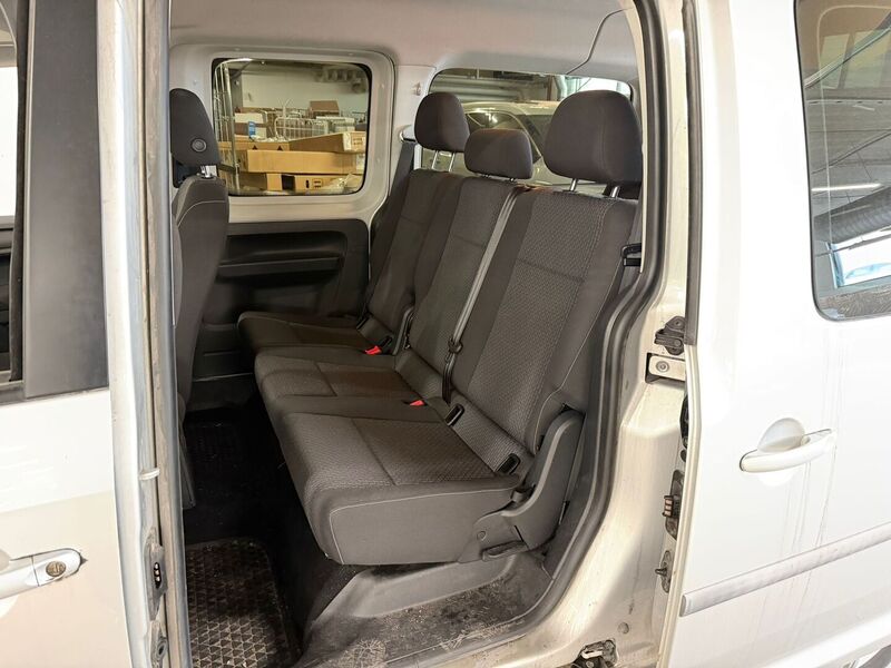 Volkswagen Caddy Maxi vaihtoauto