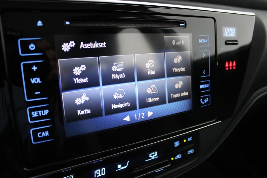 Toyota Auris vaihtoauto