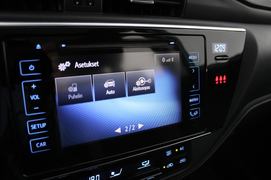 Toyota Auris vaihtoauto