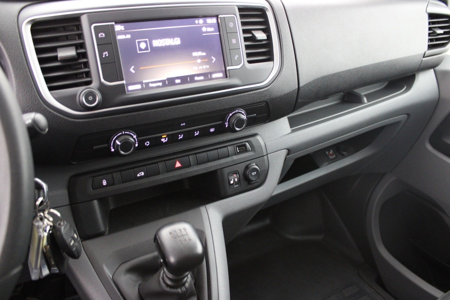 Opel Vivaro vaihtoauto