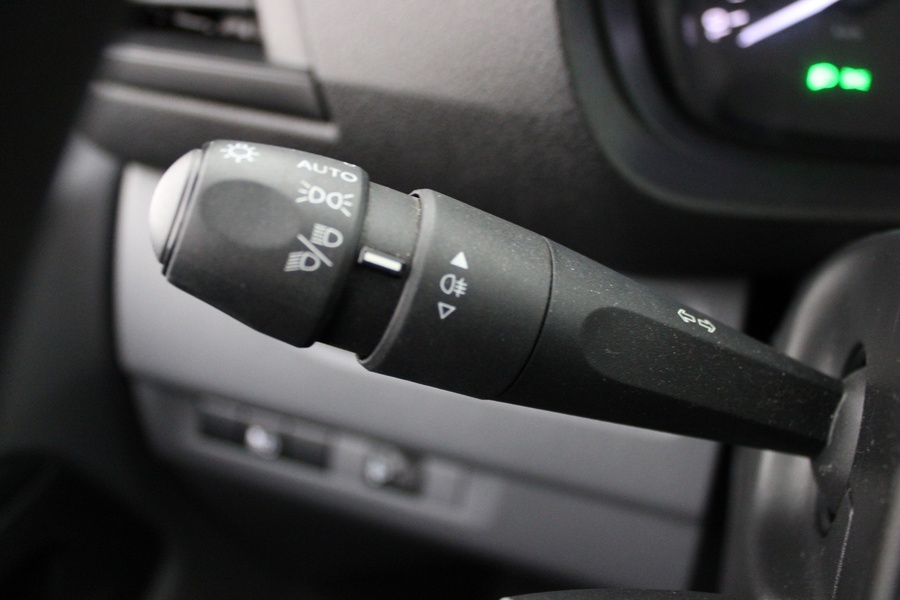 Opel Vivaro vaihtoauto