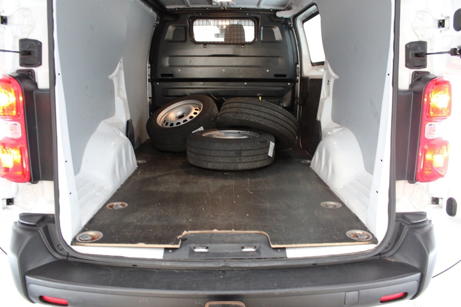 Opel Vivaro vaihtoauto