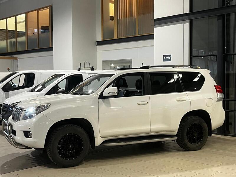 Toyota Land Cruiser vaihtoauto