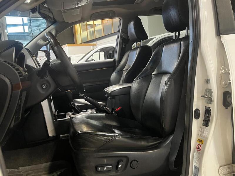 Toyota Land Cruiser vaihtoauto