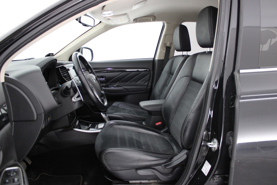 Mitsubishi Outlander PHEV vaihtoauto