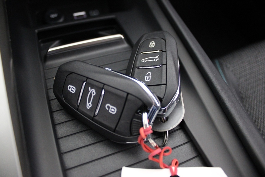 Peugeot E-308 vaihtoauto