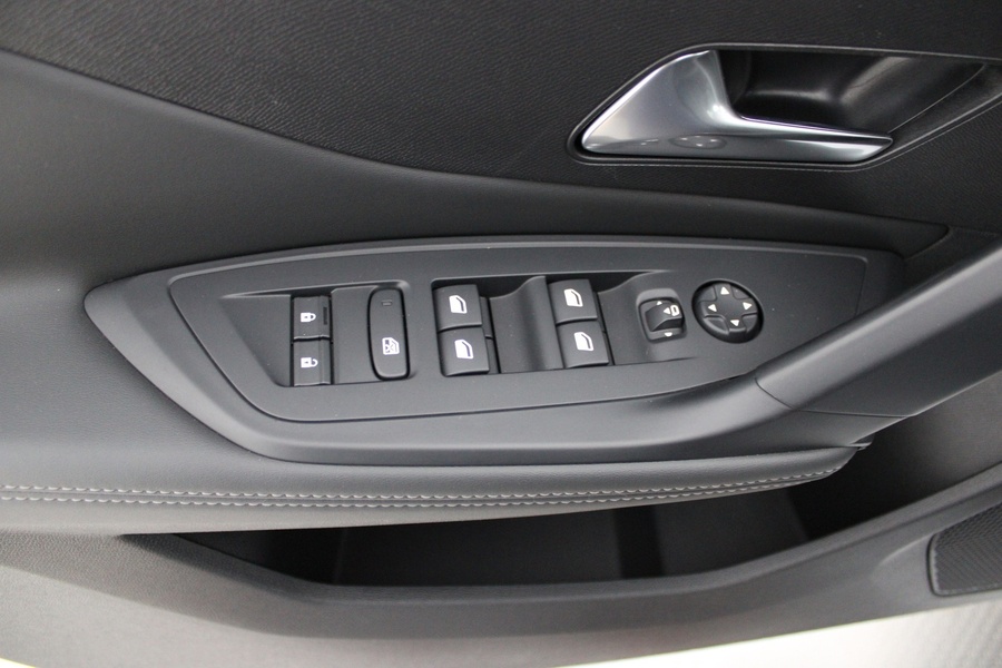 Peugeot E-308 vaihtoauto