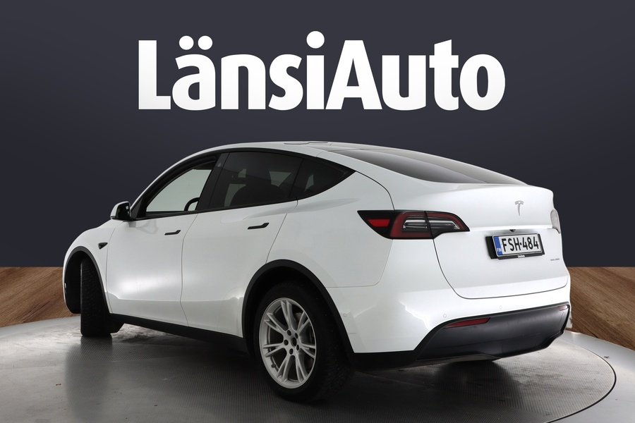 Tesla Model Y vaihtoauto