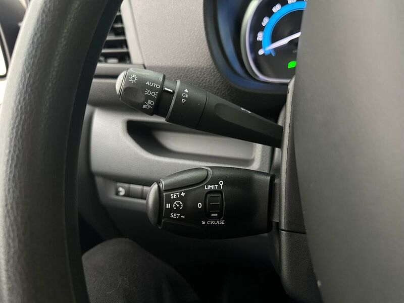 Opel Vivaro-e vaihtoauto