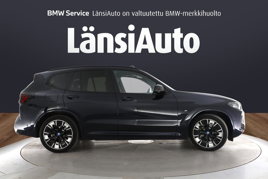 BMW iX3 vaihtoauto