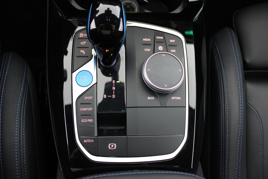 BMW iX3 vaihtoauto
