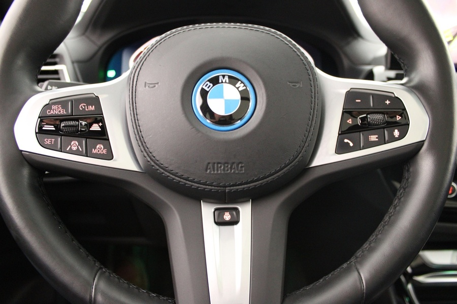 BMW iX3 vaihtoauto