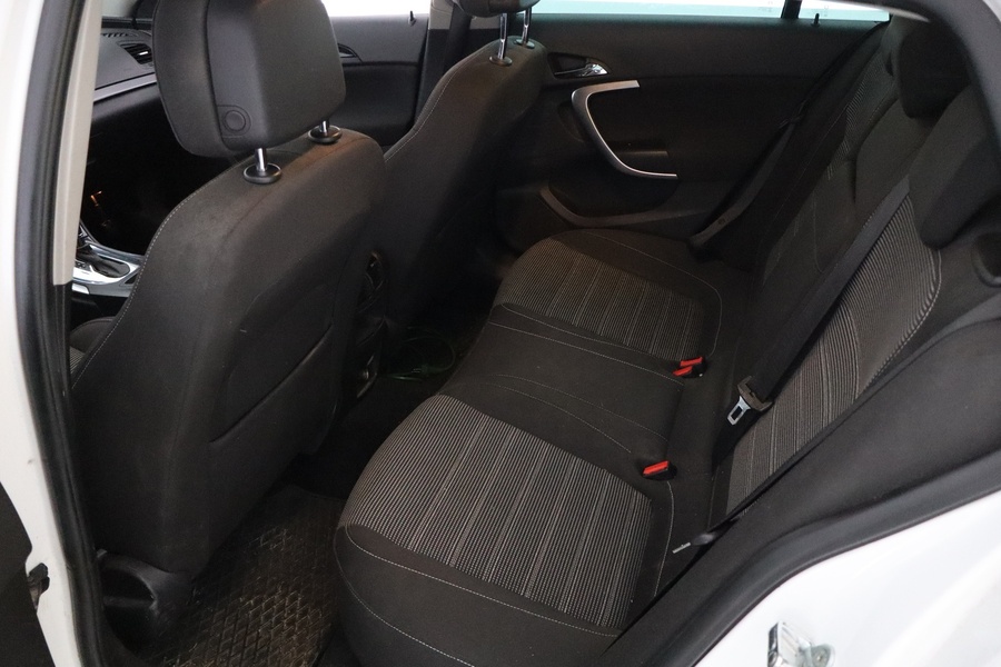 Opel Insignia vaihtoauto