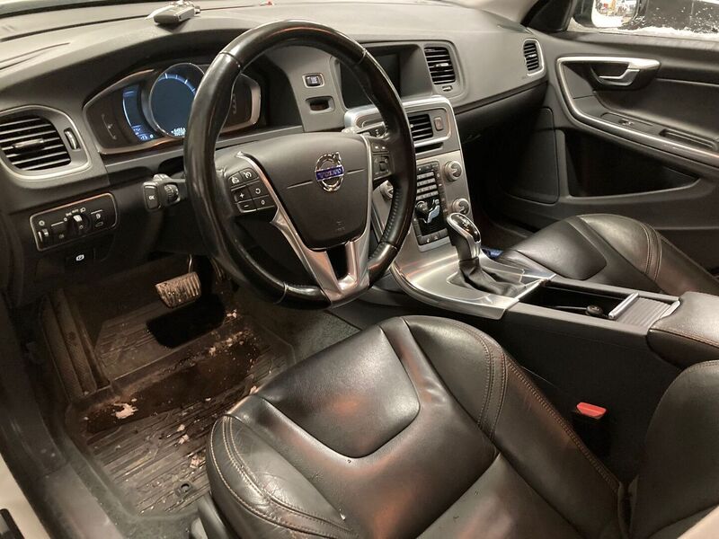 Volvo V60 Cross Country vaihtoauto