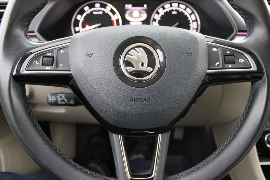 Skoda Superb vaihtoauto