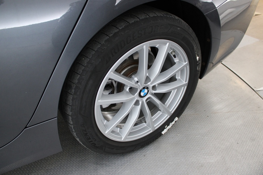 BMW 320 vaihtoauto