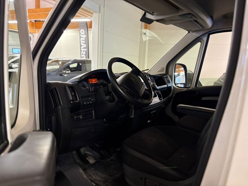 Peugeot Boxer vaihtoauto