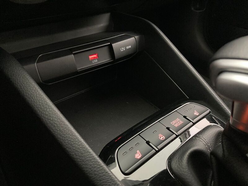 Kia Stonic vaihtoauto