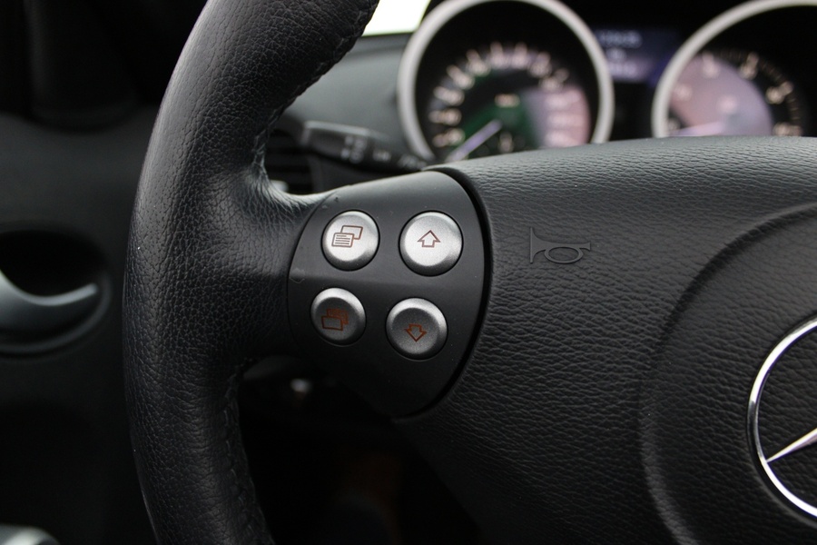 Mercedes-Benz SLK vaihtoauto