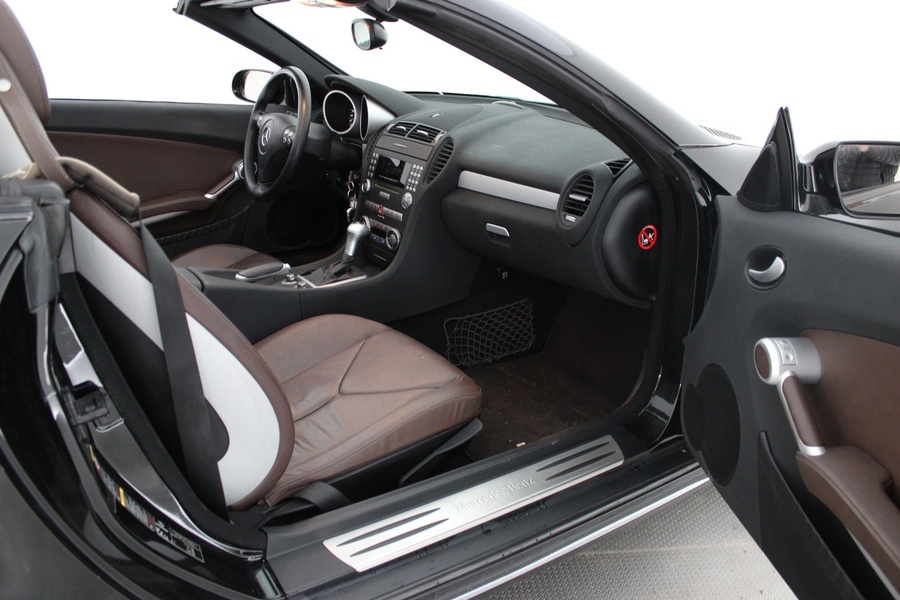 Mercedes-Benz SLK vaihtoauto