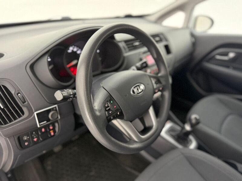 Kia Rio vaihtoauto