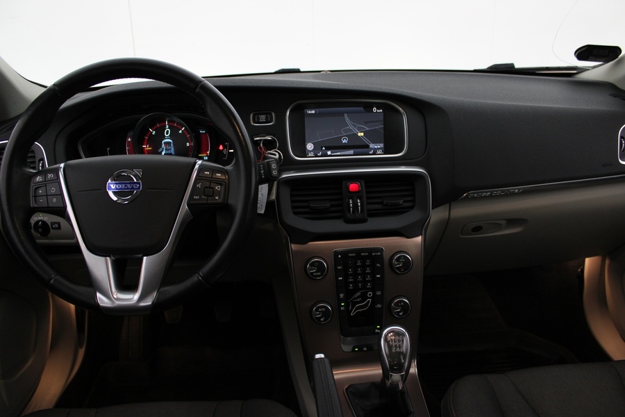 Volvo V40 Cross Country vaihtoauto