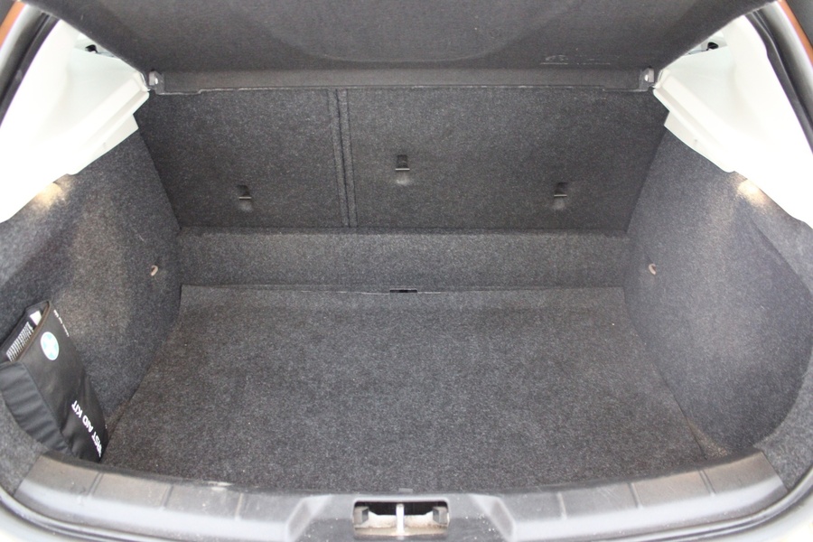 Volvo V40 Cross Country vaihtoauto