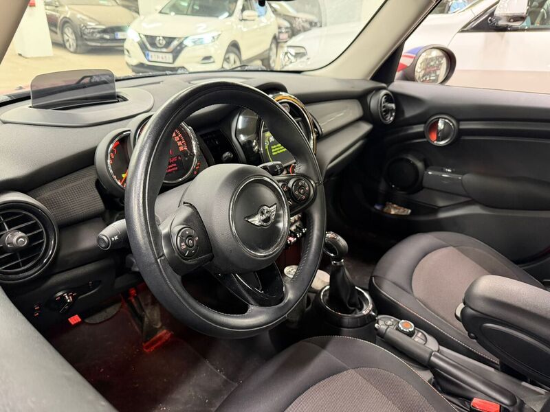 Mini Hatchback vaihtoauto