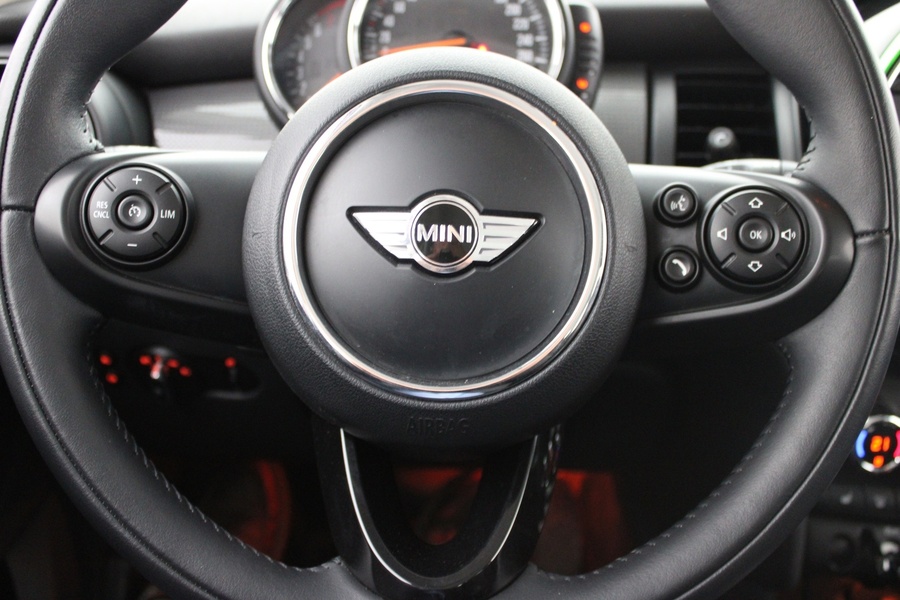 Mini Cooper vaihtoauto