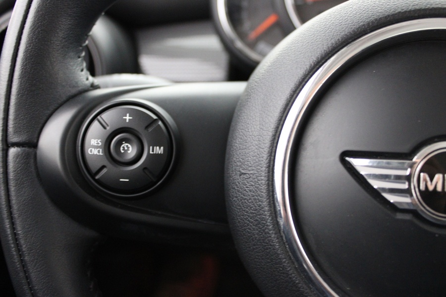 Mini Cooper vaihtoauto