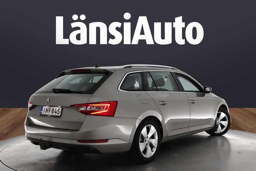 Skoda Superb vaihtoauto