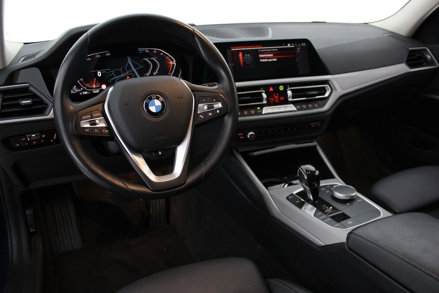 BMW 320 vaihtoauto