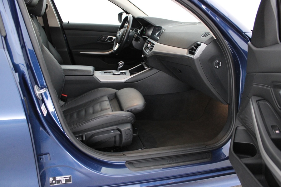 BMW 320 vaihtoauto