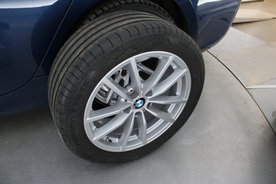 BMW 320 vaihtoauto