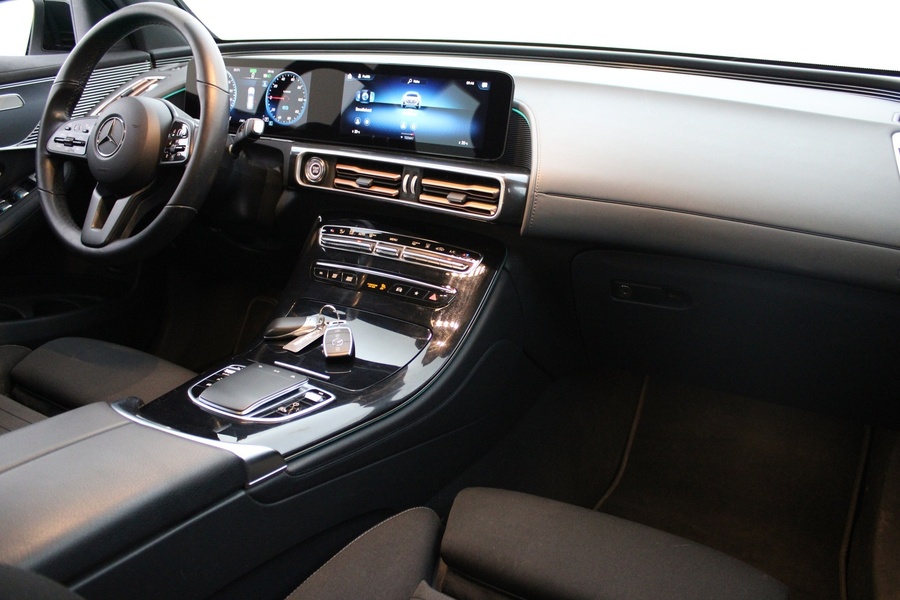 Mercedes-Benz EQC vaihtoauto
