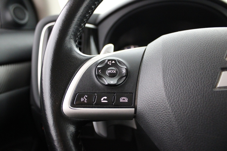 Mitsubishi Outlander vaihtoauto