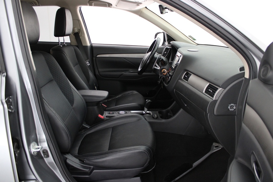 Mitsubishi Outlander vaihtoauto