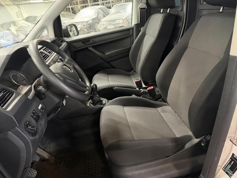 Volkswagen Caddy Maxi vaihtoauto