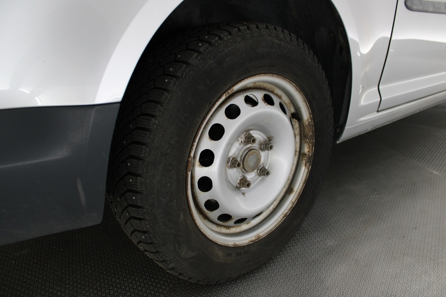 Volkswagen Caddy Maxi vaihtoauto