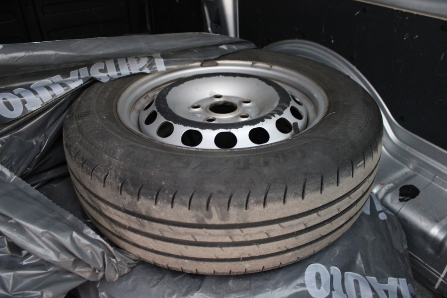 Volkswagen Caddy Maxi vaihtoauto