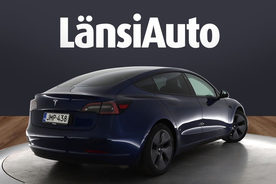 Tesla Model 3 vaihtoauto