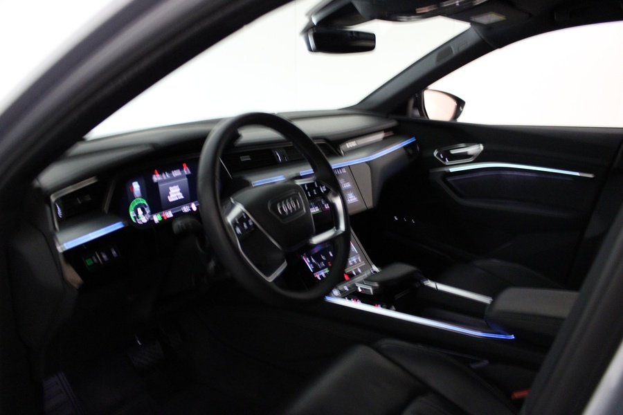 Audi e-tron vaihtoauto