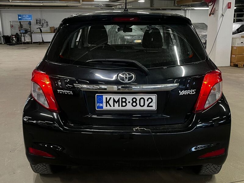 Toyota Yaris vaihtoauto