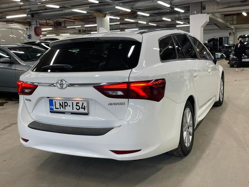 Toyota Avensis vaihtoauto