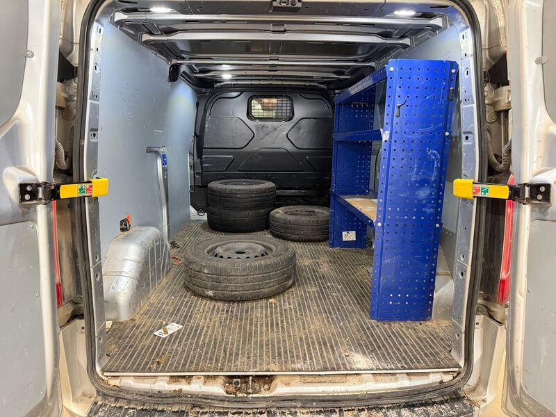 Ford Transit Custom vaihtoauto