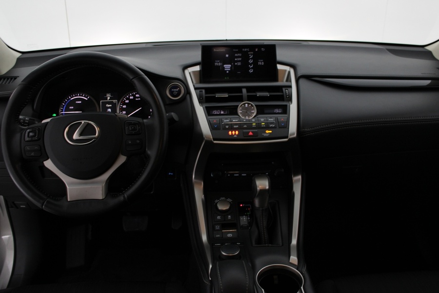 Lexus NX vaihtoauto