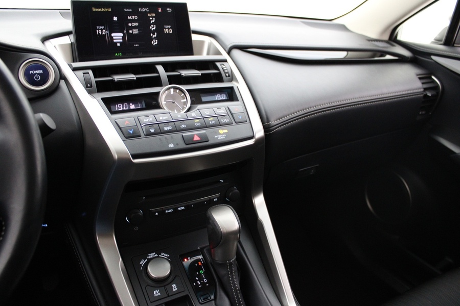Lexus NX vaihtoauto