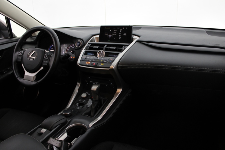 Lexus NX vaihtoauto
