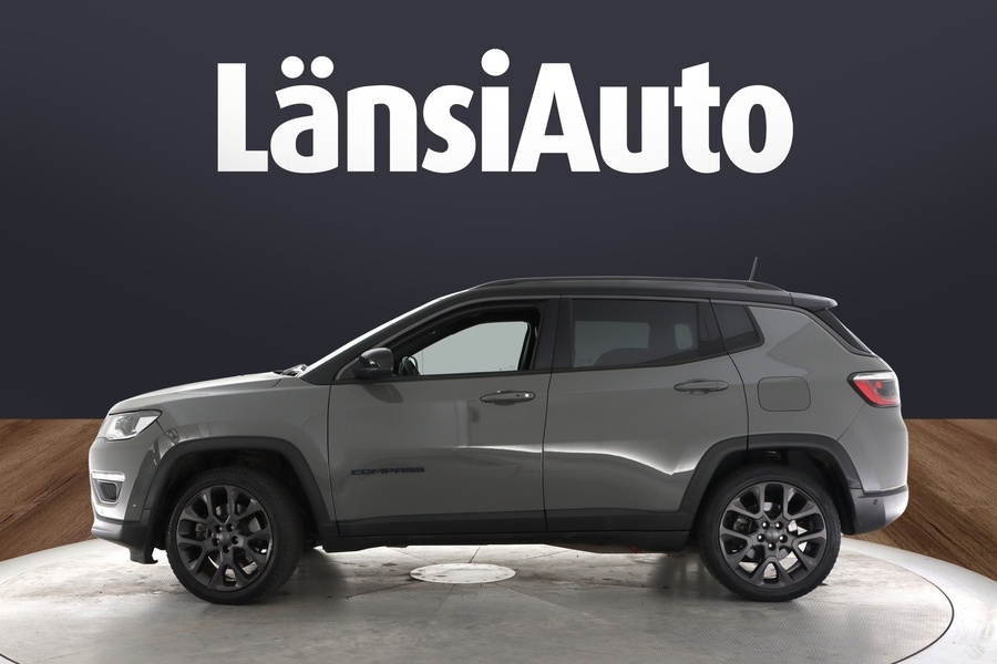 Jeep Compass vaihtoauto
