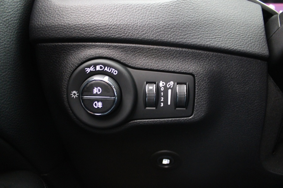 Jeep Compass vaihtoauto